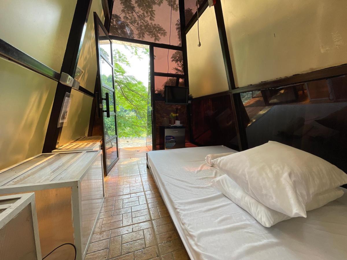 Floating Sanctuary Resort Powered By Cocotel Bulacan Eksteriør bilde