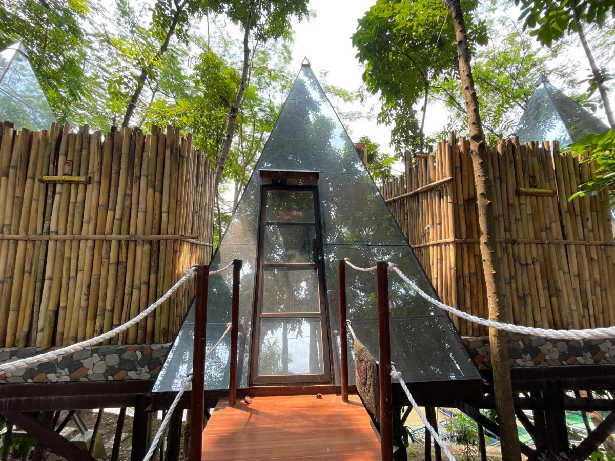 Floating Sanctuary Resort Powered By Cocotel Bulacan Eksteriør bilde