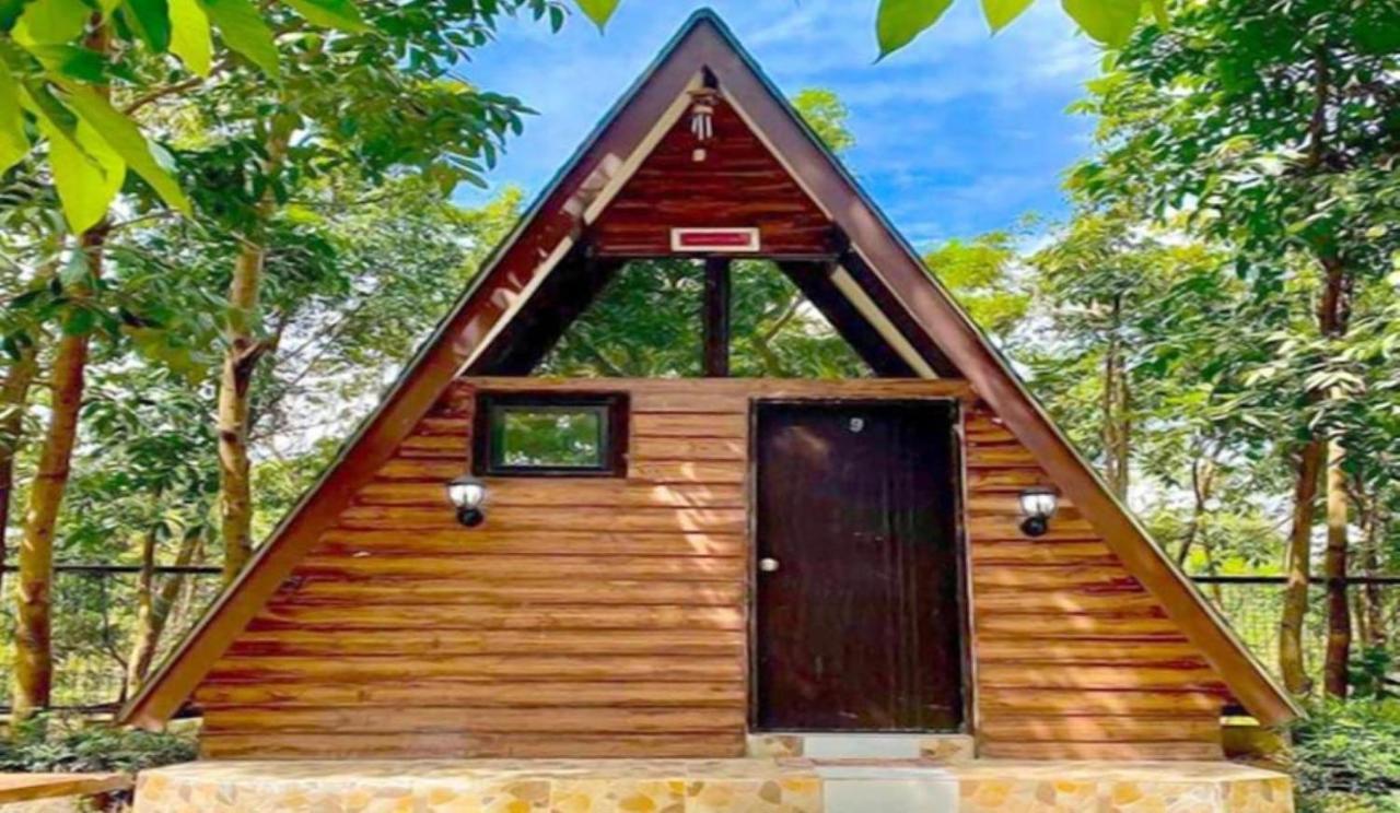 Floating Sanctuary Resort Powered By Cocotel Bulacan Eksteriør bilde